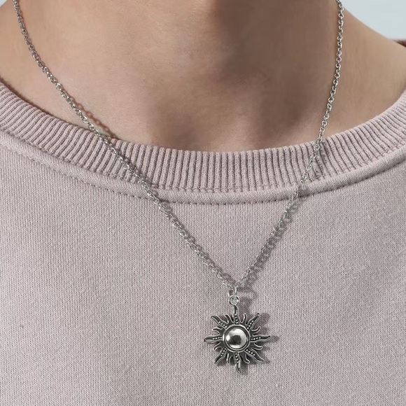 Moon and sun necklace set - Picture 7 of 9